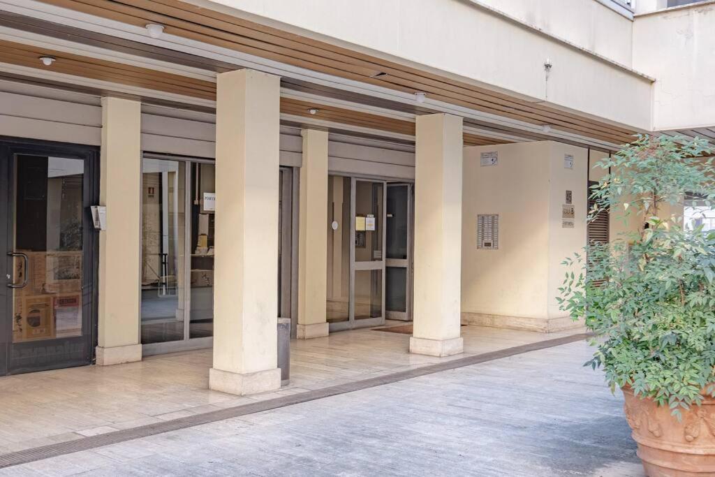 Modern Apartment At San Giovanni Rome Buitenkant foto